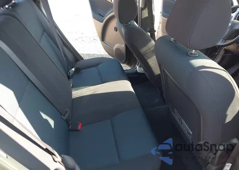 2006 Toyota Matrix Xr z USA, uszkodzony, nr VIN 2T1KR32E26C557421